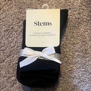 Stems Cashmere Socks 2 Pack